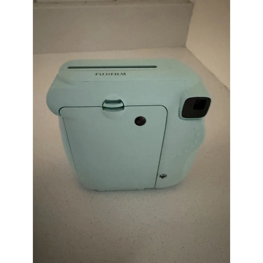Fujifilm Instax Mini 9 Instant Film Camera With Carrying Case